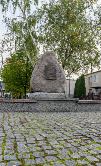 Obelisk upamiętniający przejazd Ignacego Paderewskiego